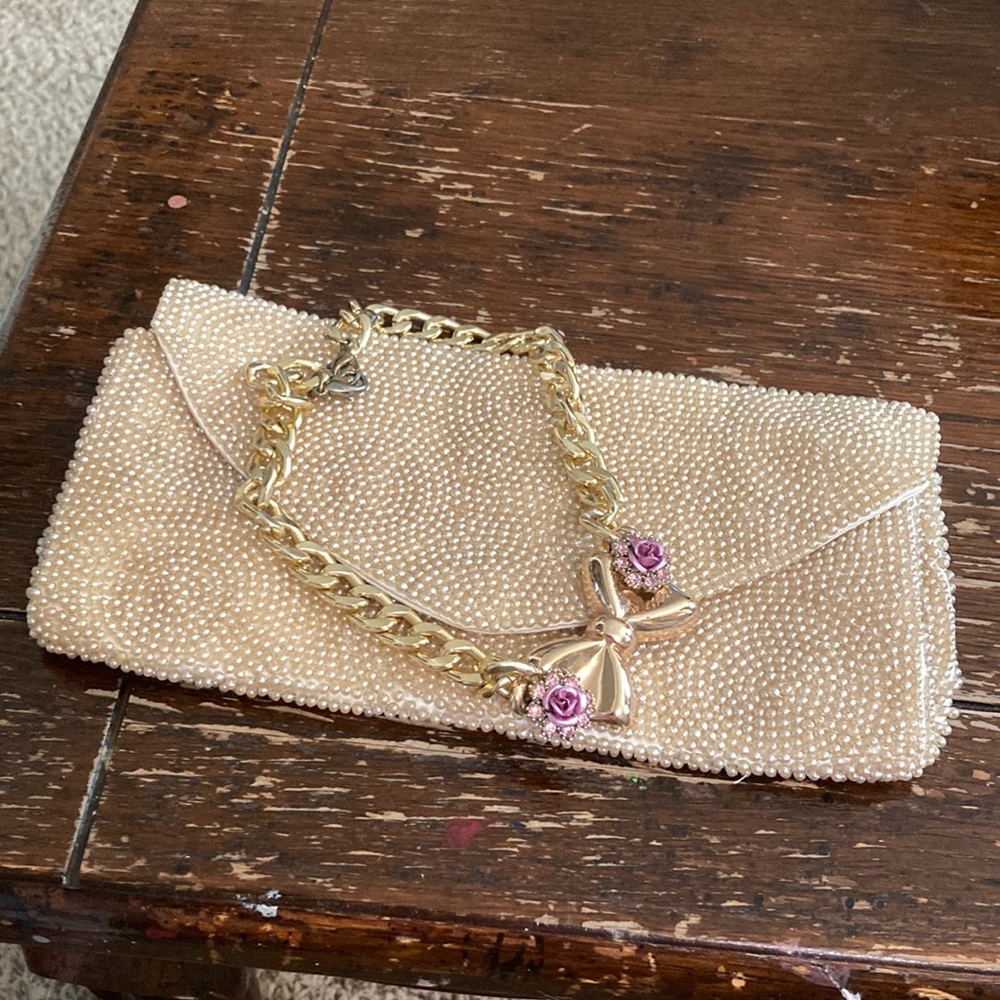 Vintage Imperial made in Japan exclusively for Hecht Co. gold beaded clutch